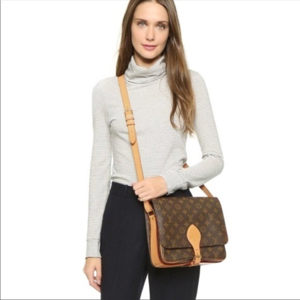 Louis Vuitton Crossbody Cartouchiere PM - Picture 16 of 16
